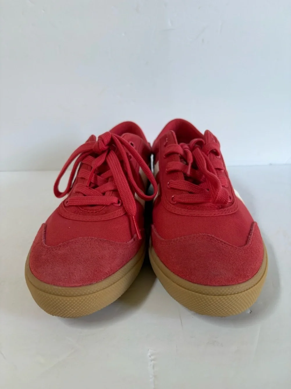 NWT Gola Badminton Court Sneakers Size 8 Women’s
